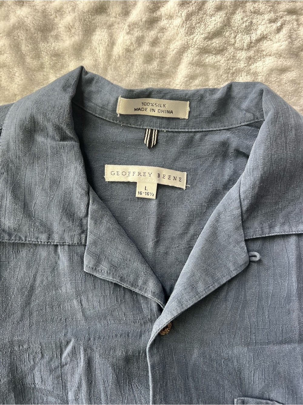 Geoffrey Beene Men’s Blue 100% Silk Short Sleeve Button Up Shirt | Size L - Picture 5 of 9